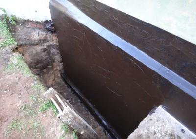 Altbau: Kelleraußenwand gegen Feuchtigkeit malergerecht gedämmt und mit Bitumen geschützt in Nürnberg 90449